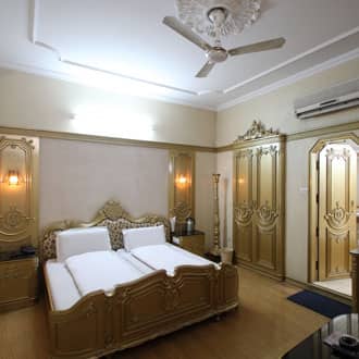 Hotel Naveen Deluxe, Meerut 3